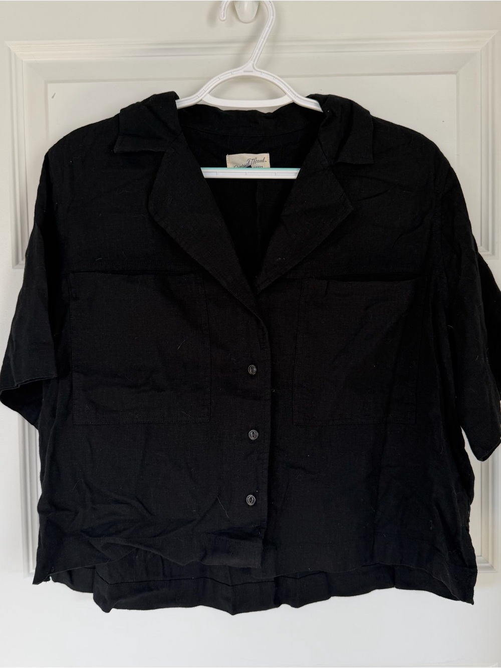 Universal Thread Black Short-Sleeve Button-Front Shirt